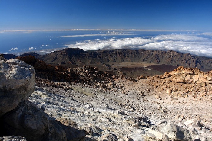 Excursion Trekking to the teide peak, with permit and guide